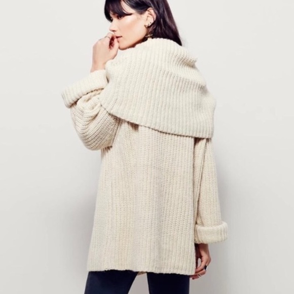 Plush Oversized Sweater TOP Extreme Cowlneck Ivory - Picture 3 of 7